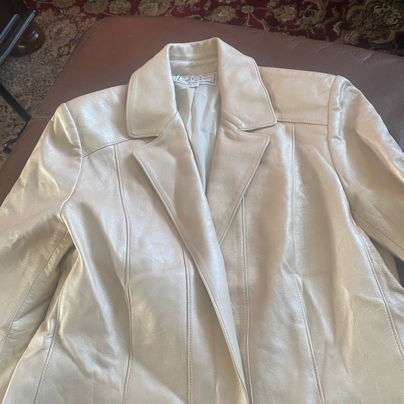 St. John Cream leather jacket - Picture 2 of 15